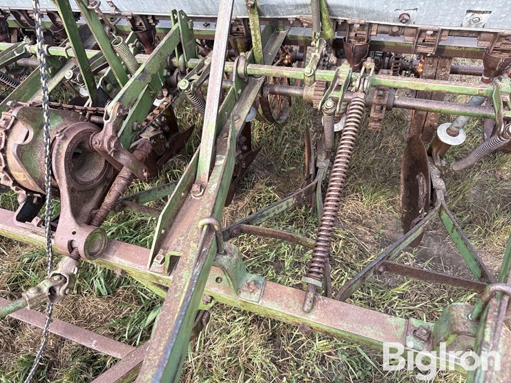 john-deere-14-image-12