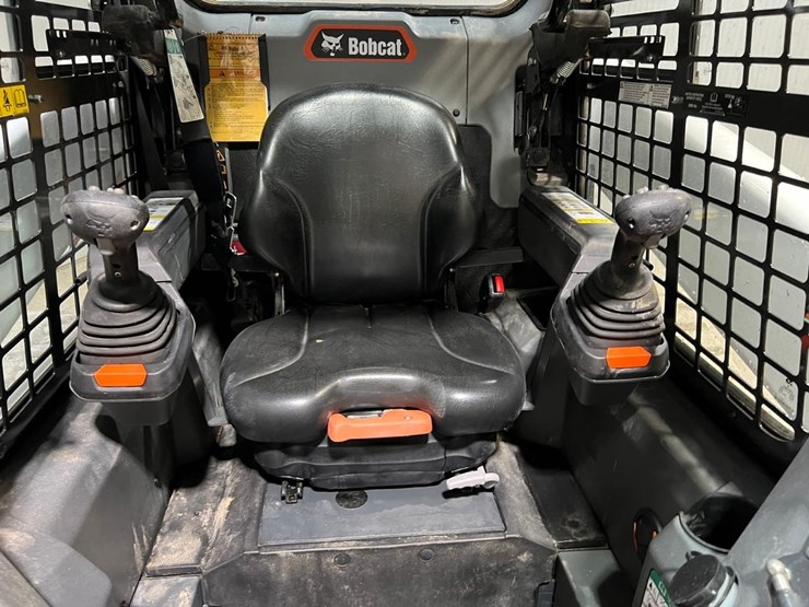 2021-bobcat-t76-image-22