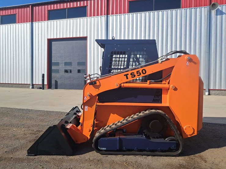 2024-case-ts50-skid-loader-image-1