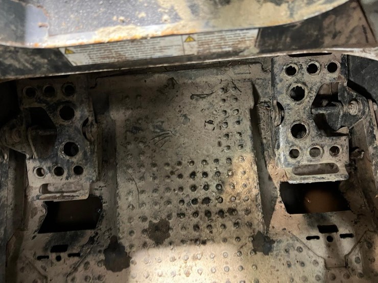 2021-bobcat-t770-image-31
