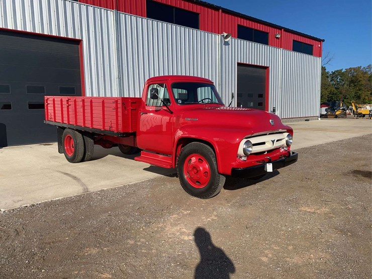 1953-ford-f600-image-3