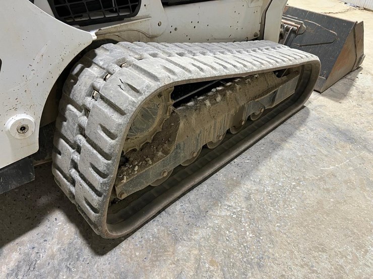 2023-bobcat-t770-image-17