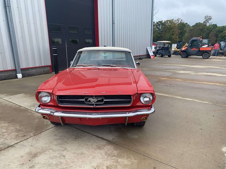 1965-ford-mustang-269-image-2