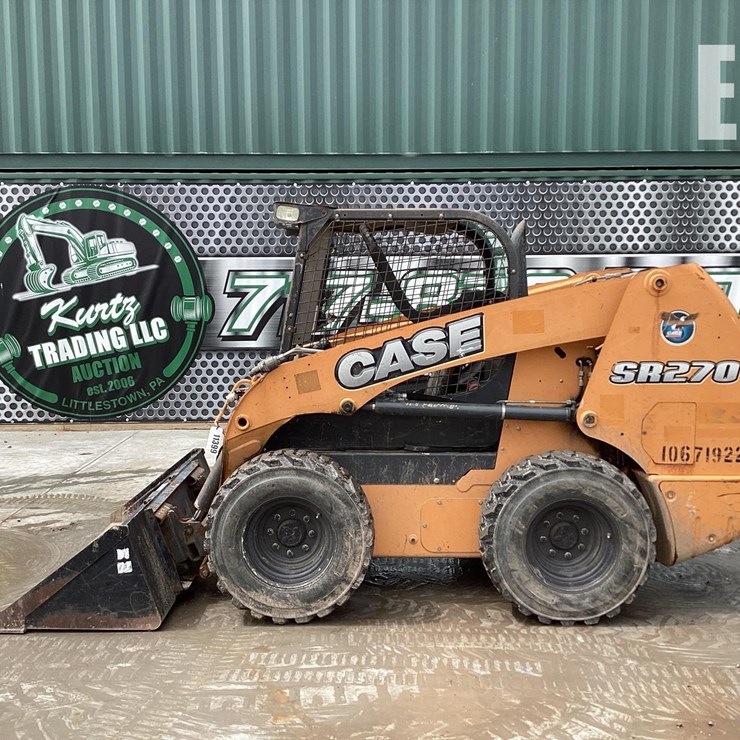 2017 CASE SR270