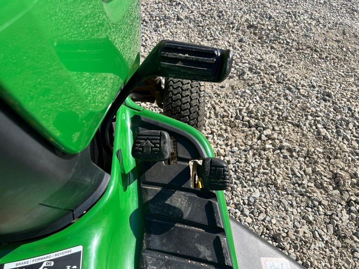 john-deere-x304-image-19