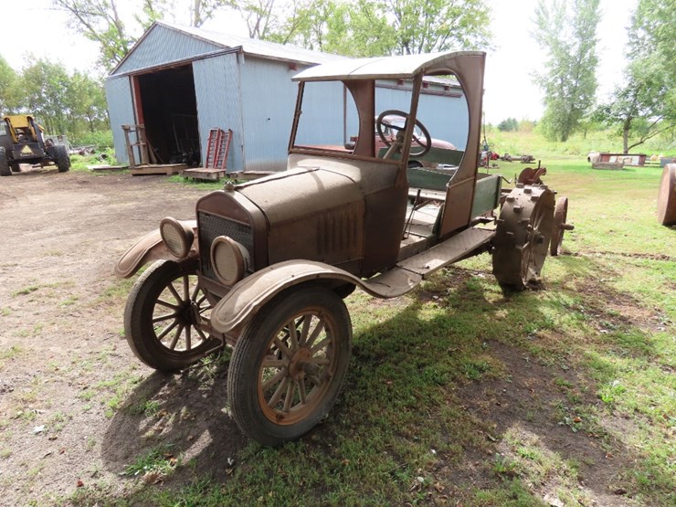1920-ford-model-t-image-3
