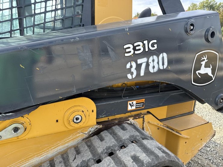 deere-331g-image-17
