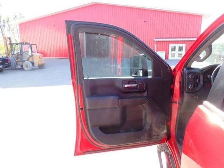 2022-chevrolet-2500-image-28