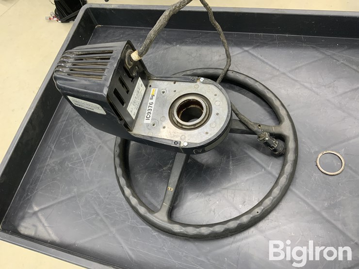 2016-john-deere-200-image-3