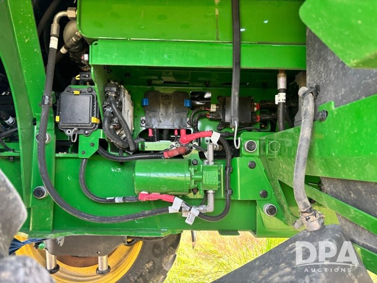 2025-john-deere-616r-image-41