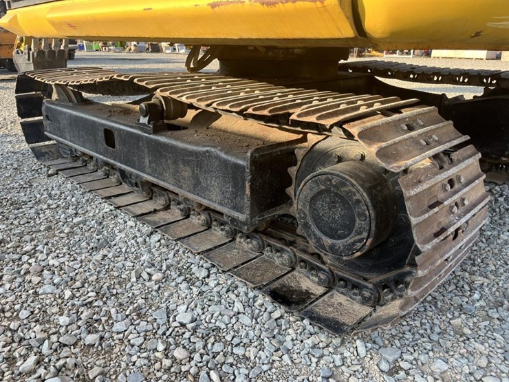 2012-komatsu-pc70-image-45