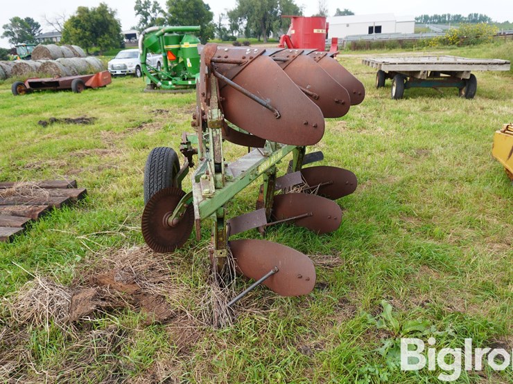 john-deere-4200-image-6