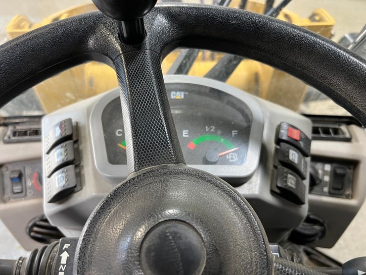 2017-caterpillar-903c2-image-25