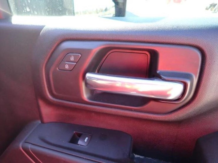 2022-chevrolet-silverado-2500-image-41