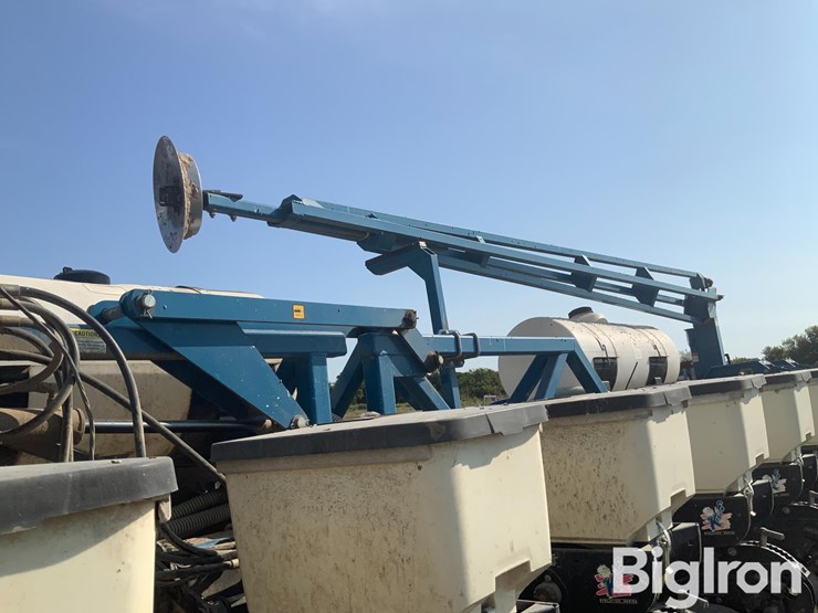 2005-kinze-3600-image-18