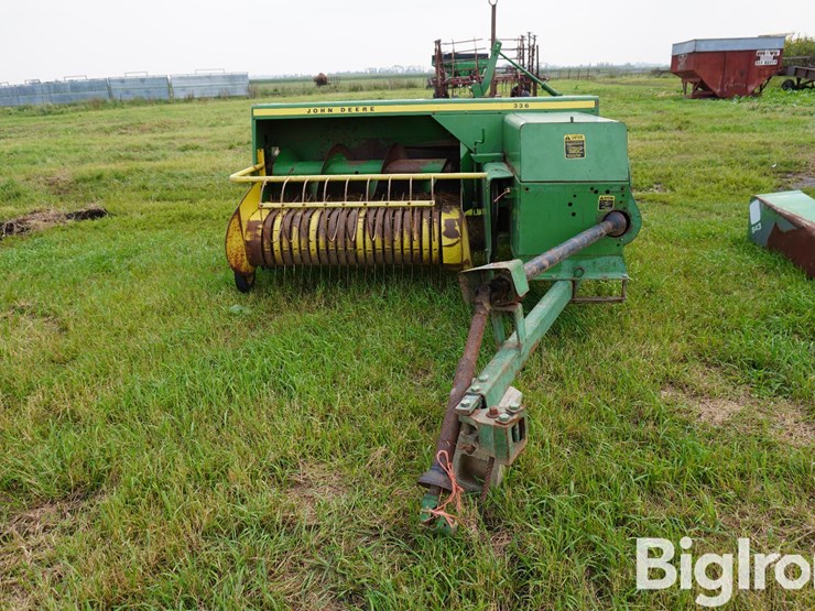 1980-john-deere-336-image-2
