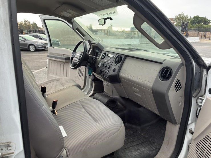 2008-ford-f350-image-10