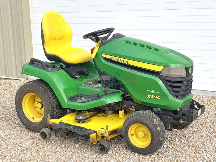 john-deere-x590-image-1