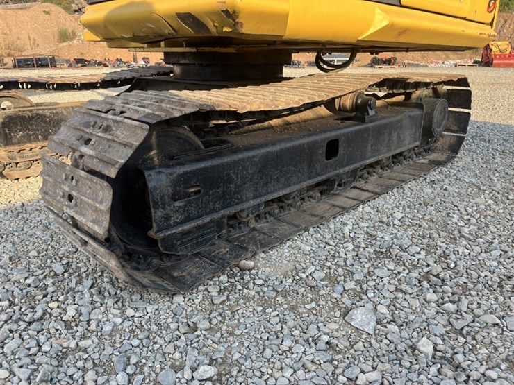 2012-komatsu-pc70-image-43
