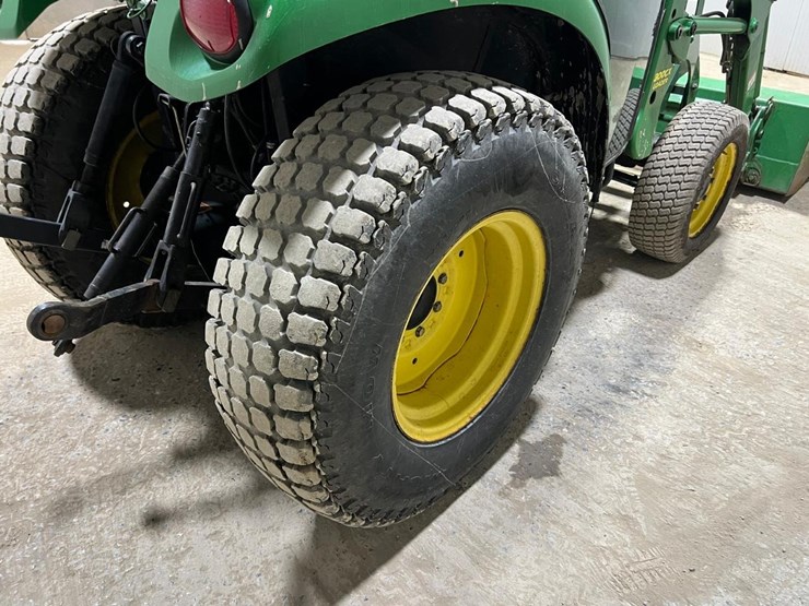 john-deere-3720-image-17