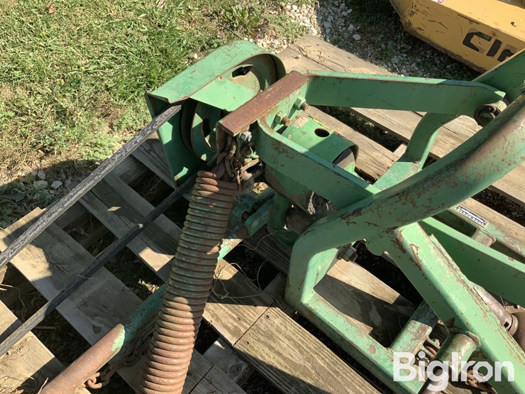 john-deere-350-image-14