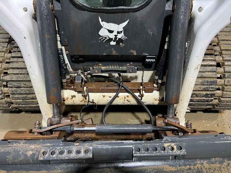 2021-bobcat-t76-image-10