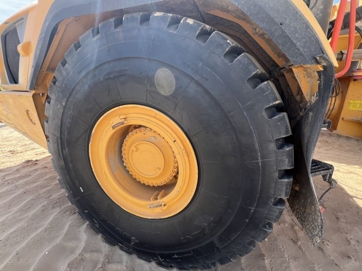 2021-volvo-a60h-image-5