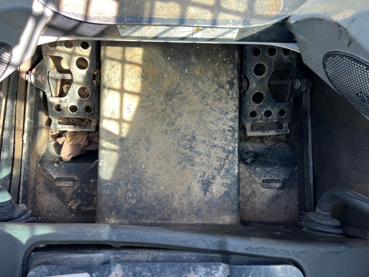 2019-bobcat-s650-image-27