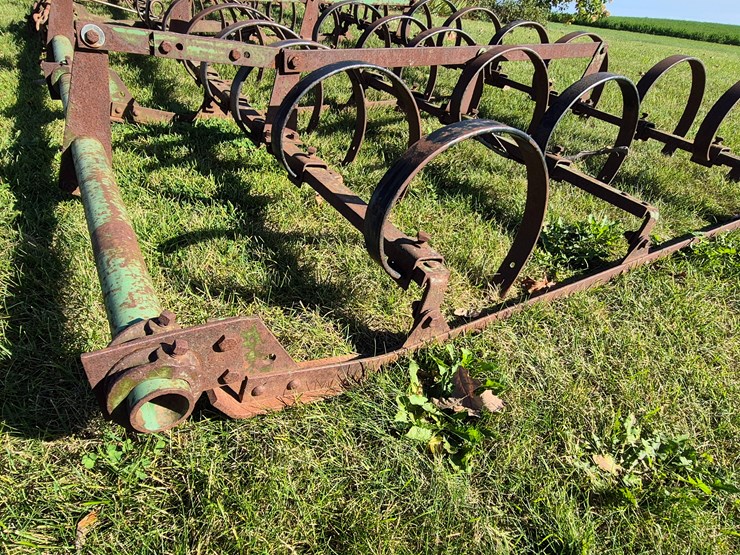 john-deere-16-image-6