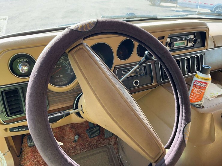 1980-sportsman-b-300-motorhome-image-8