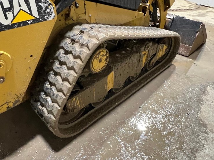 2019-caterpillar-259d-image-18