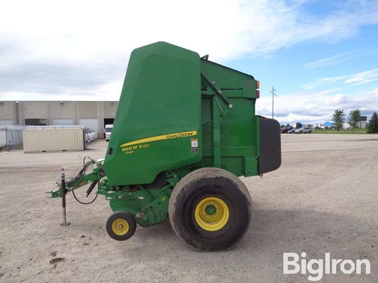 2022-john-deere-560m-image-8