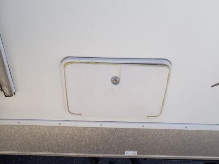 2012-skyline-nomad-t/a-travel-trailer-1se200r21cf0-image-102