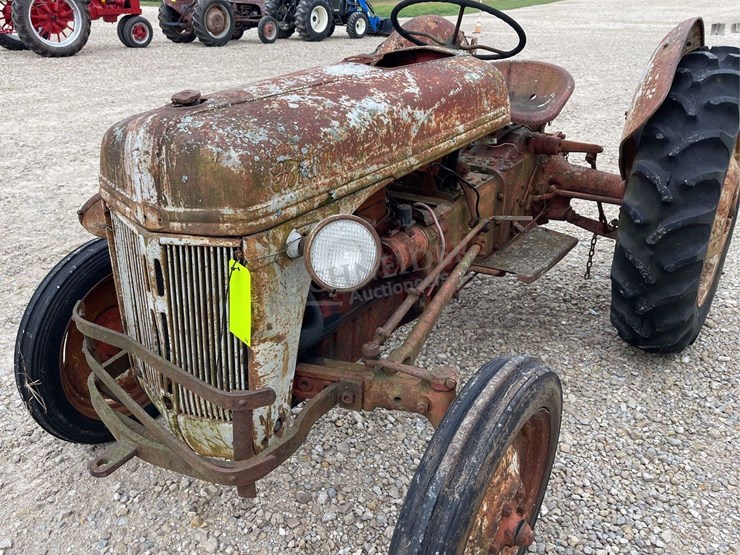 ford-8n-image-10