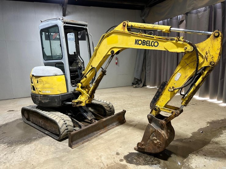 2002-kobelco-sk30sr-image-8