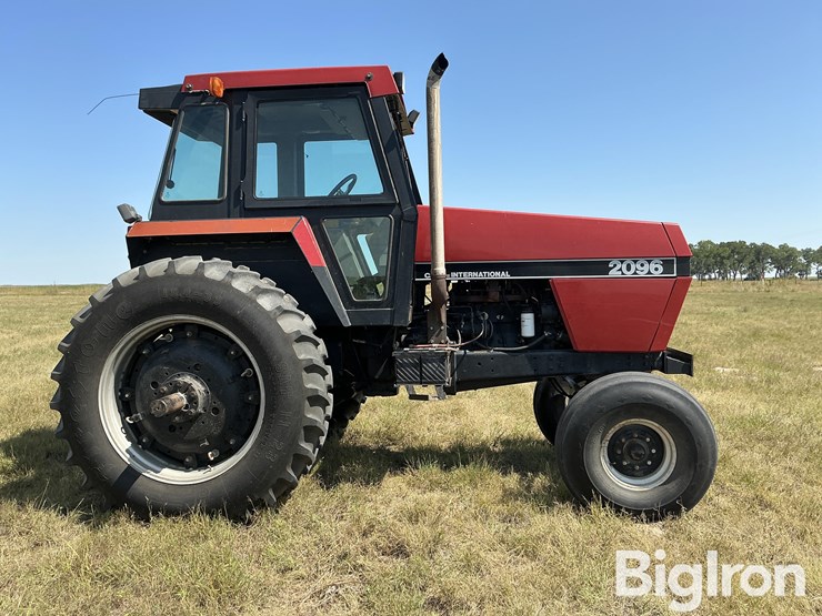 1989-case-ih-2096-image-4