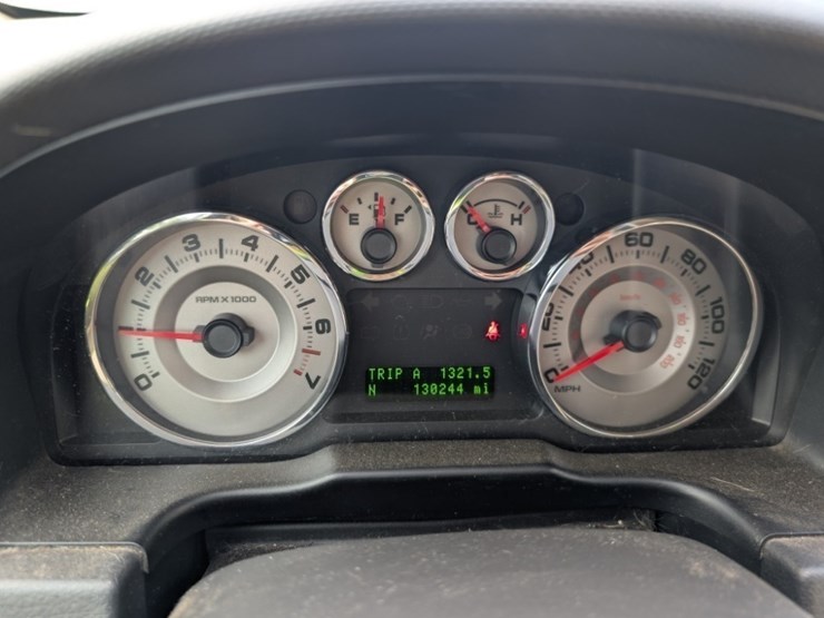 2010-ford-edge-image-29