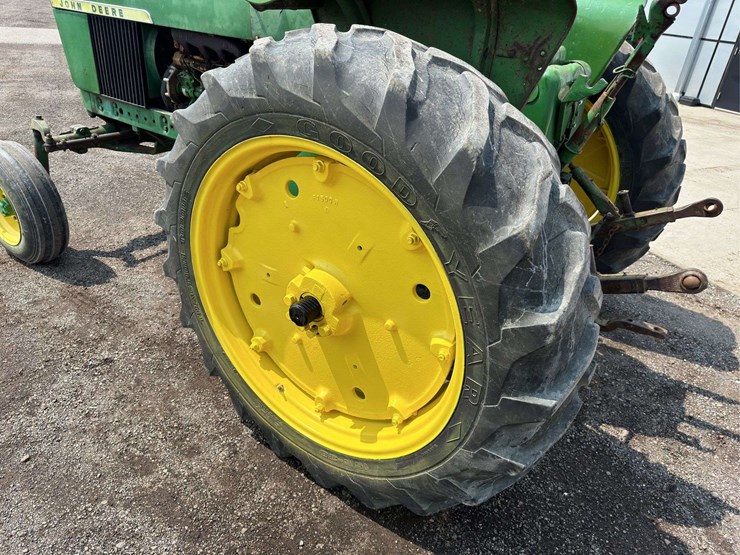 john-deere-2510-image-5