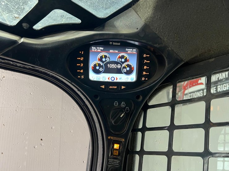 2019-bobcat-t740-image-29