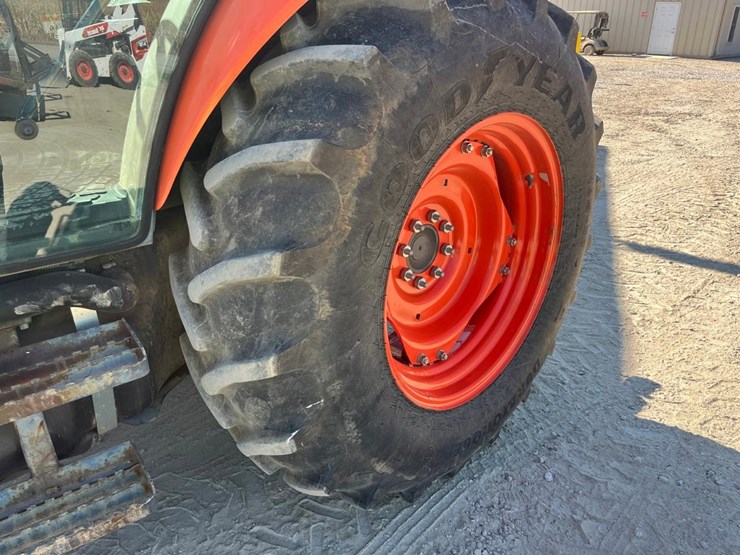 2013-kubota-m7040-image-13