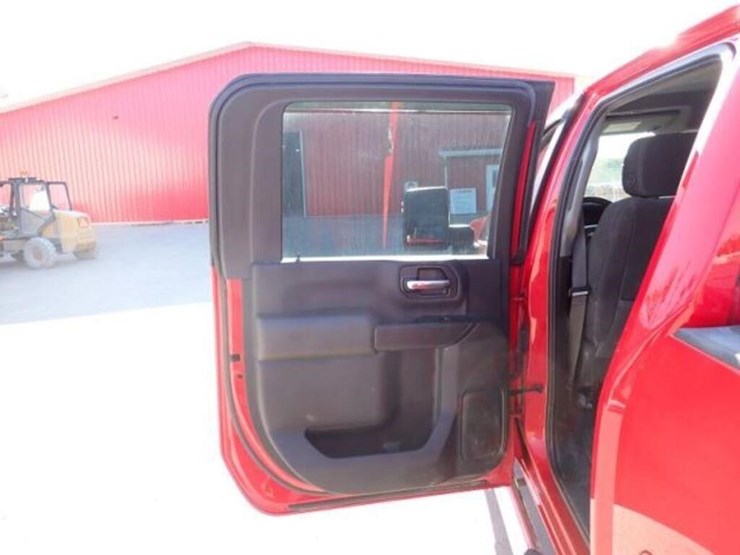 2022-chevrolet-2500-image-52