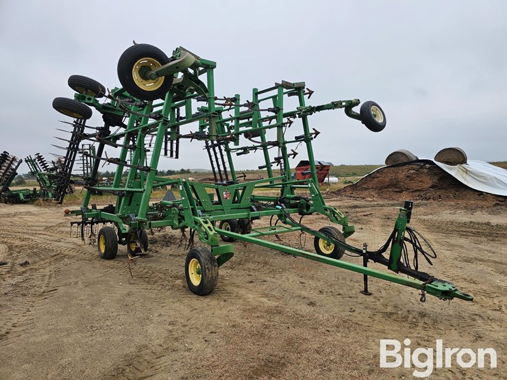 john-deere-2200-image-3