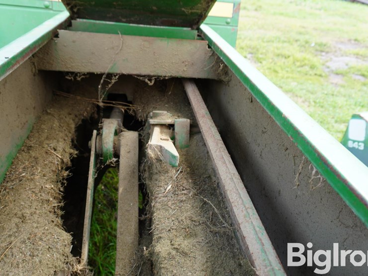 1980-john-deere-336-image-14