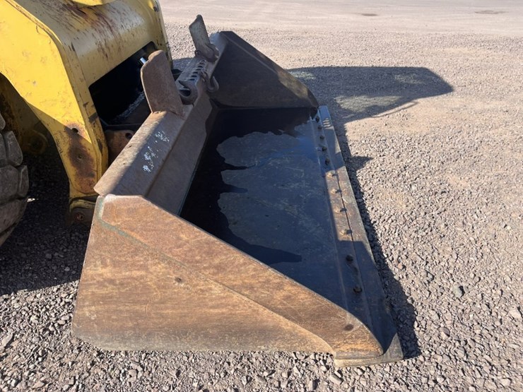 2012-caterpillar-272d-image-9
