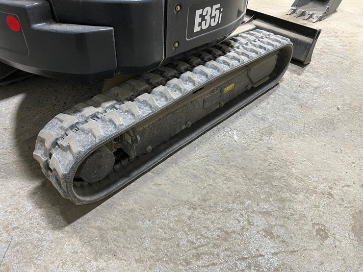 2015-bobcat-e35i-image-20