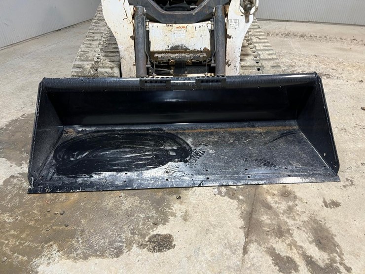 2016-bobcat-t750-image-9