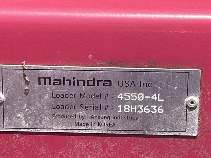 2019-mahindra-4540-image-16