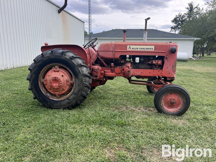 1957-allis-chalmers-d17-image-4