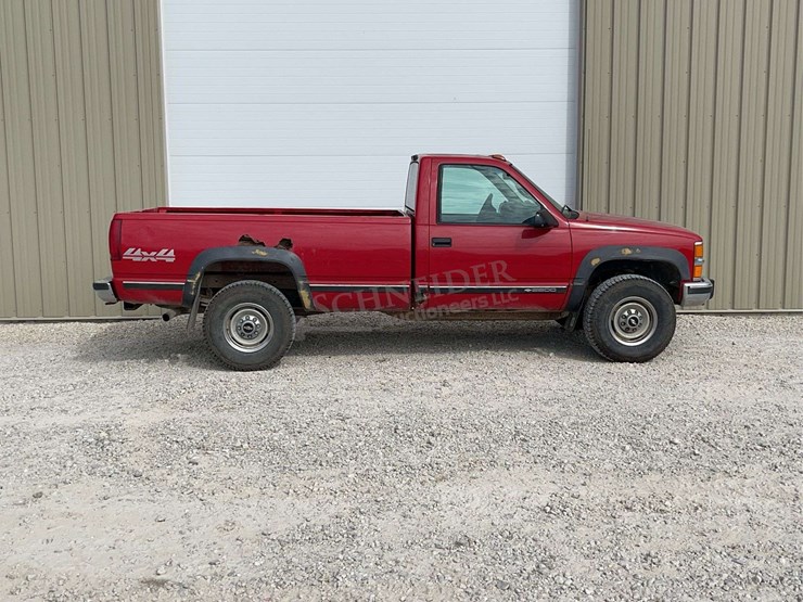 1999-chevrolet-2500-image-2