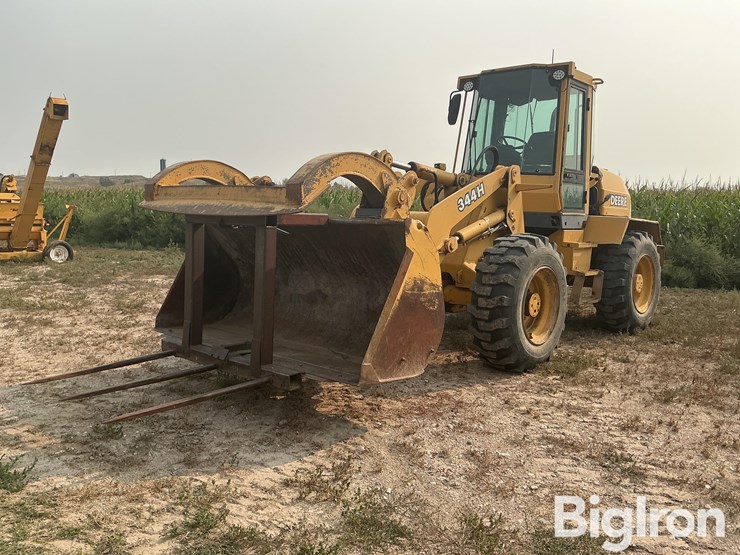 2000-deere-344h-image-1